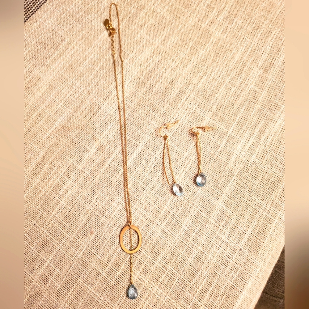 Necklace and earring set